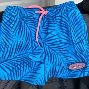 Vineyard Vines size 4T swim boys
